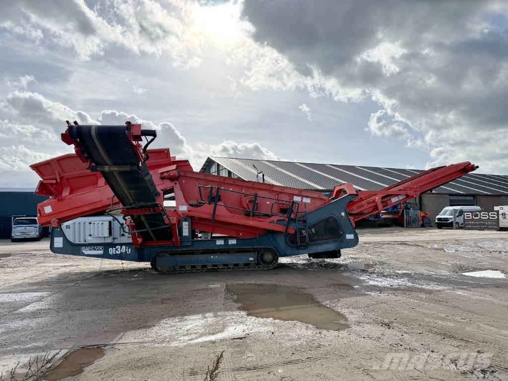 Sandvik QE340 - Caterpillar Engine / 2 Side Convey Vagli mobili