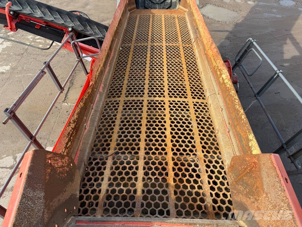 Sankvik QE340 - Caterpillar Engine / 2 Side Conveyors Vagli mobili