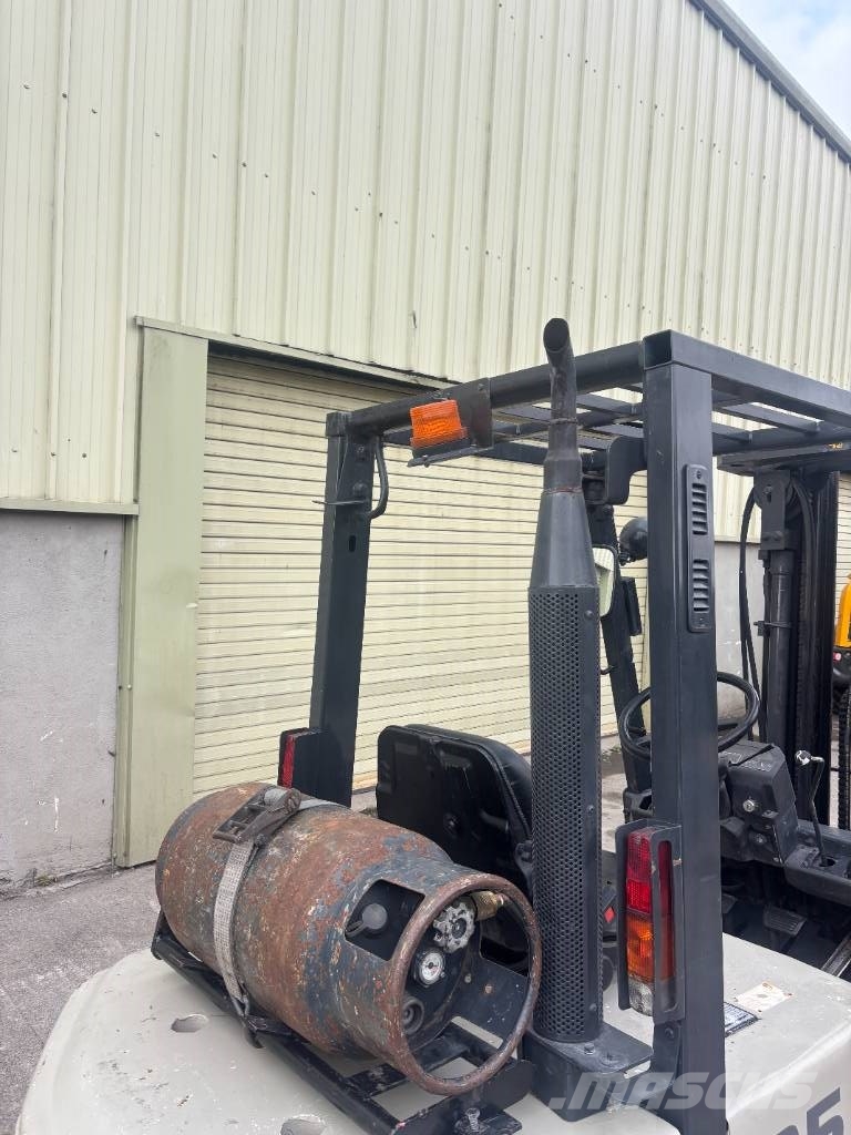 Nissan Gas powered LPG forklifts