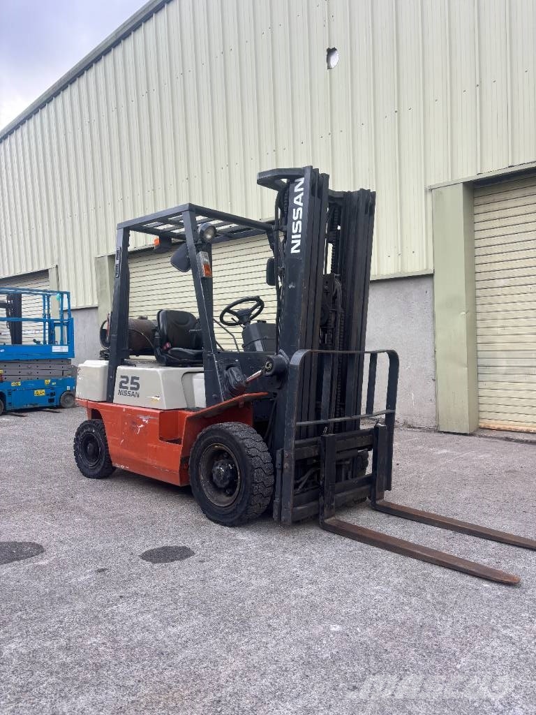 Nissan Gas powered LPG forklifts