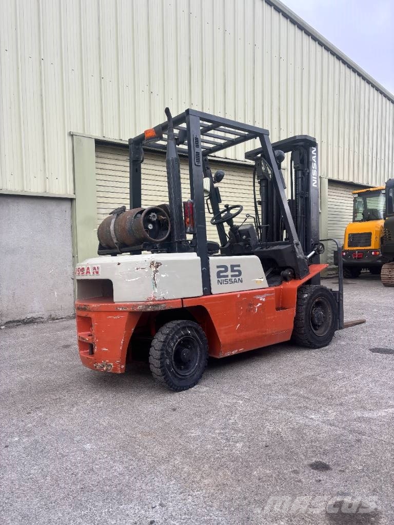 Nissan Gas powered LPG forklifts