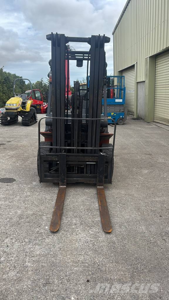Nissan Gas powered LPG forklifts
