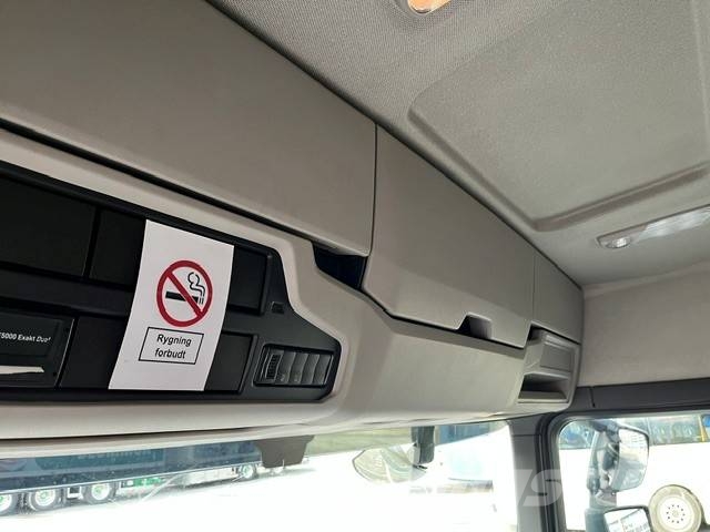 Scania P 280 Kamioni sa ciradom