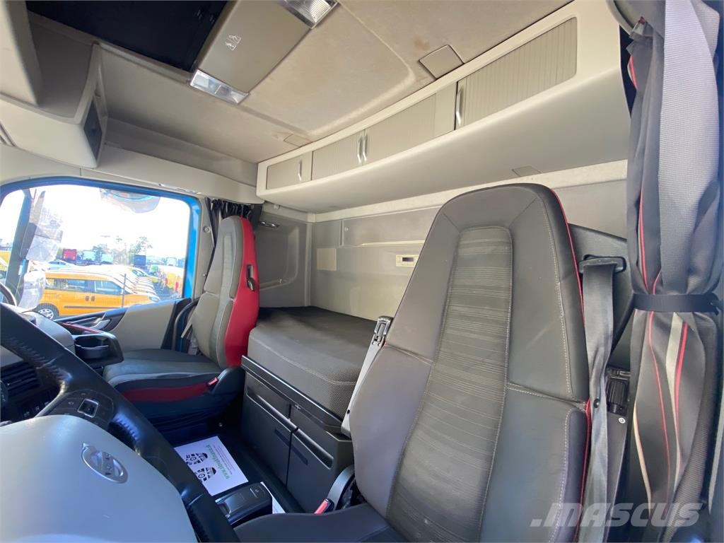 Volvo FH VIN 859 Tegljači