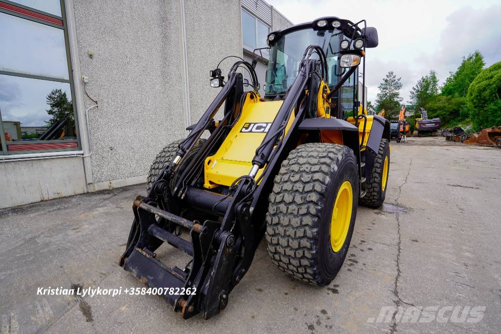 JCB 437HT VÄHÄN AJETTU, EI DPF/UREA لوادر بعجل