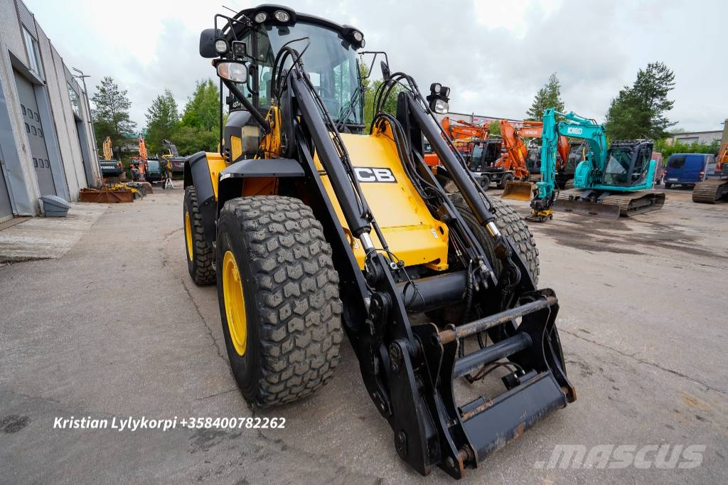 JCB 437HT VÄHÄN AJETTU, EI DPF/UREA لوادر بعجل