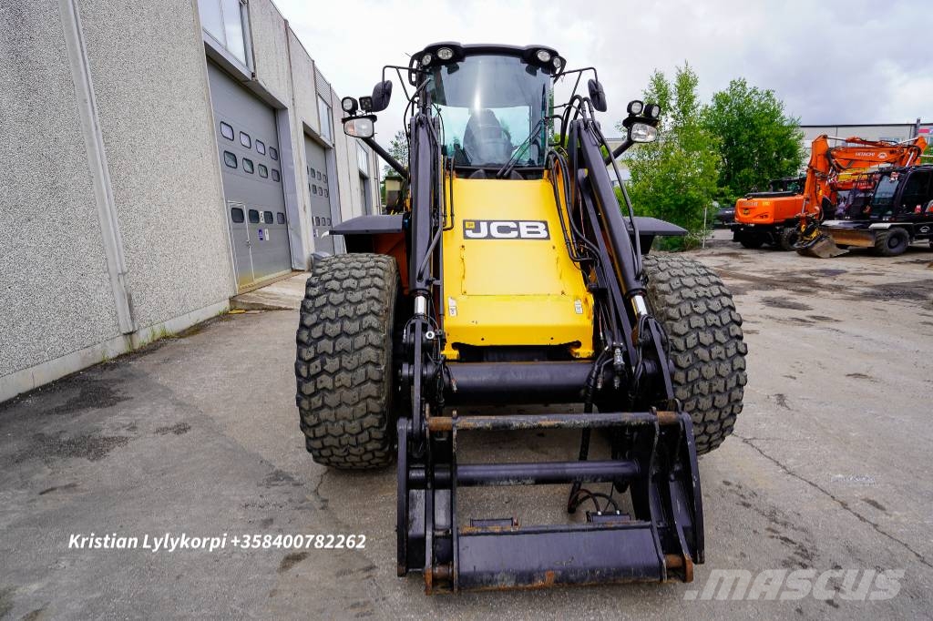 JCB 437HT VÄHÄN AJETTU, EI DPF/UREA لوادر بعجل