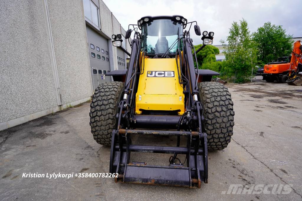 JCB 437HT VÄHÄN AJETTU, EI DPF/UREA لوادر بعجل