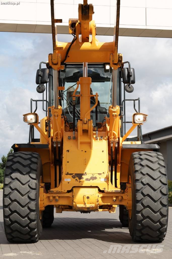 Hyundai HL 960 Фронтальні навантажувачі