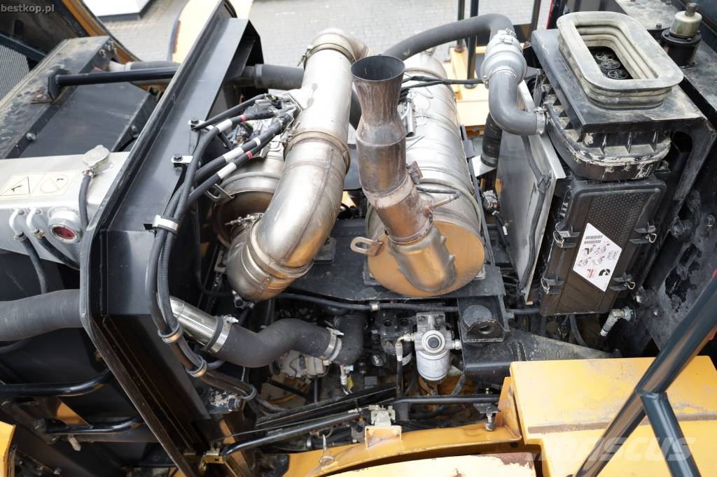 Hyundai HL 960 Фронтальні навантажувачі