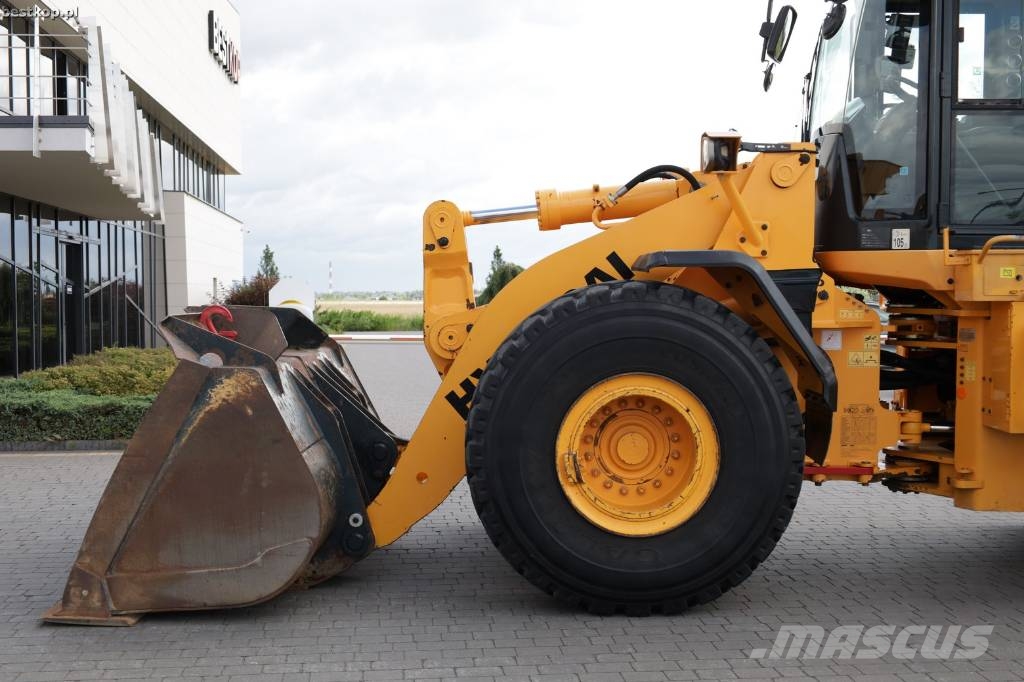 Hyundai HL 960 Фронтальні навантажувачі