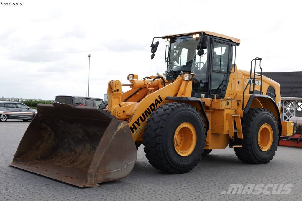 Hyundai HL 960 Фронтальні навантажувачі