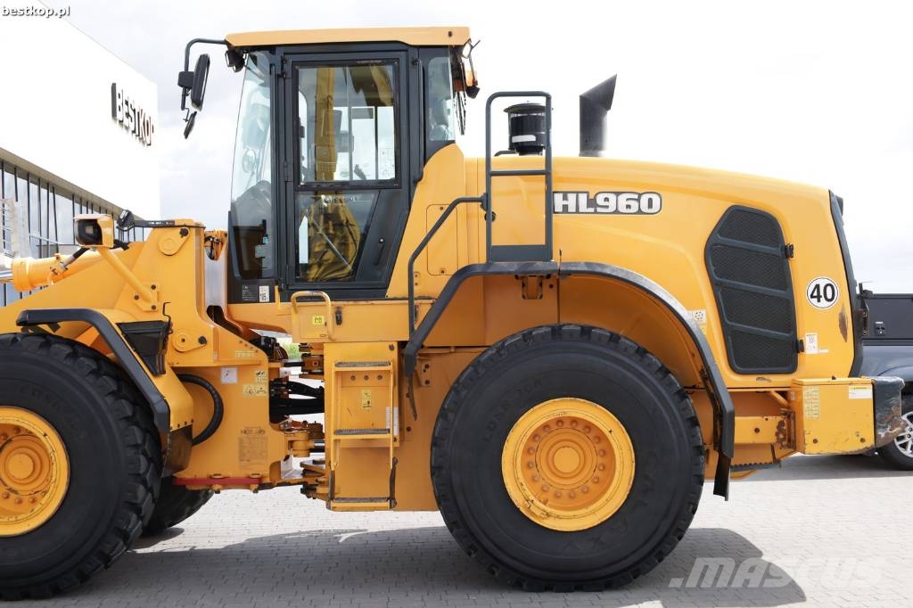 Hyundai HL 960 Фронтальні навантажувачі