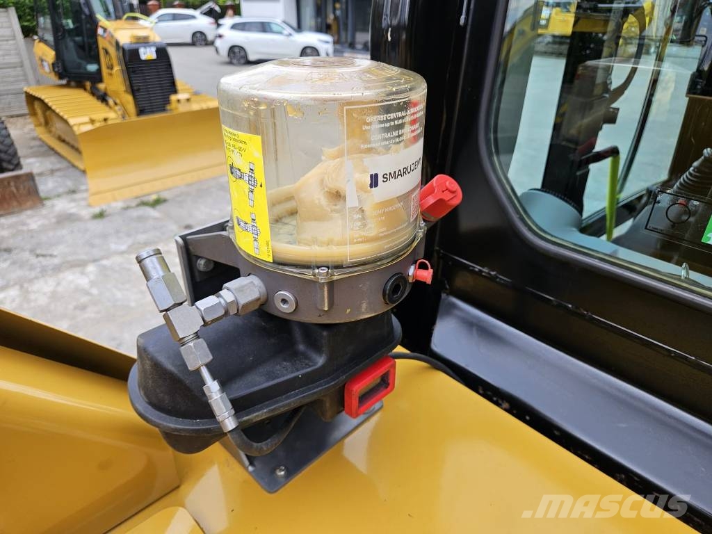 CAT 320 Escavatori cingolati