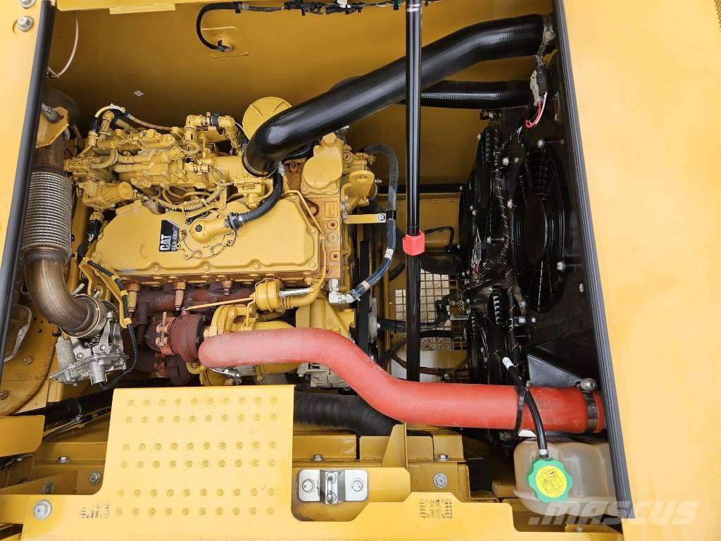 CAT 320 Escavatori cingolati