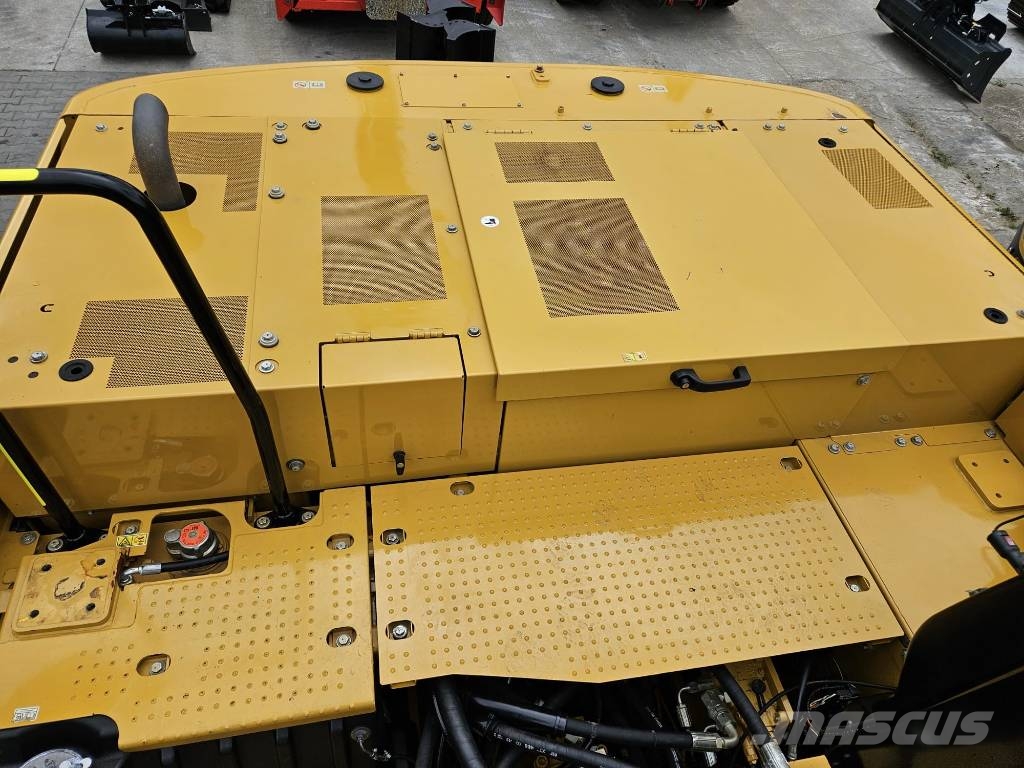 CAT 320 Escavatori cingolati