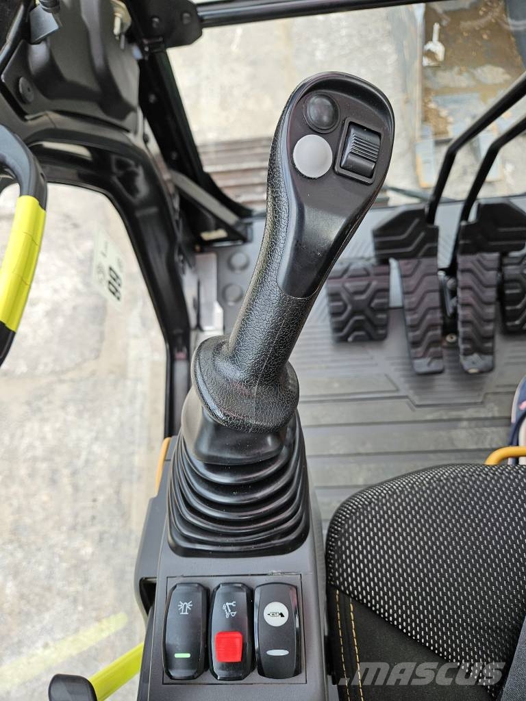 CAT 320 Escavatori cingolati