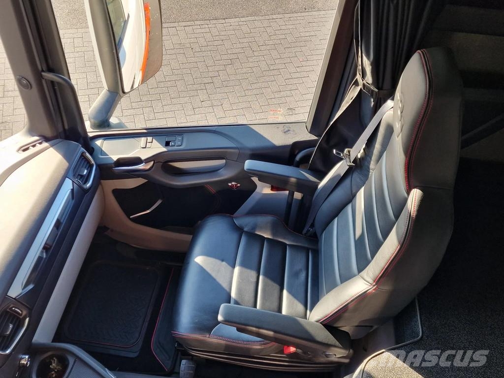 Scania R660 V8 NGS Highline 6x2 - Retarder - Full air - 2 Trekkers