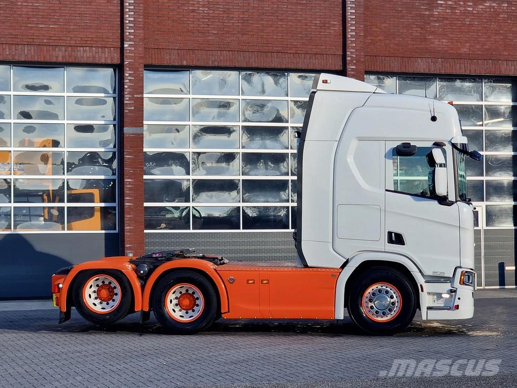 Scania R660 V8 NGS Highline 6x2 - Retarder - Full air - 2 Trekkers
