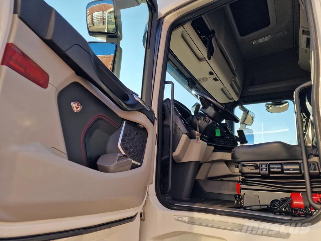 Scania R660 V8 NGS Highline 6x2 - Retarder - Full air - 2 Trekkers