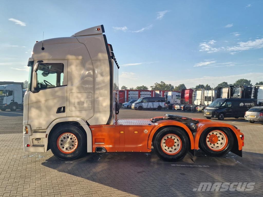 Scania R660 V8 NGS Highline 6x2 - Retarder - Full air - 2 Trekkers