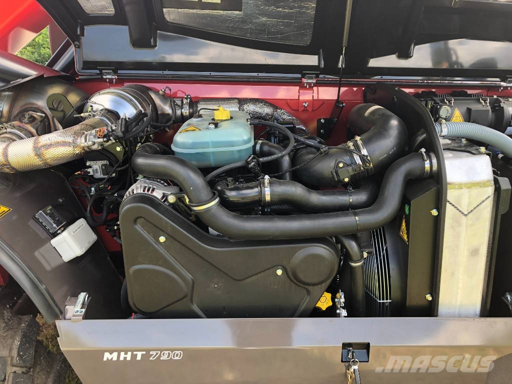 Manitou MHT790 Teleskoplastare Τηλεσκοπικοί ανυψωτές