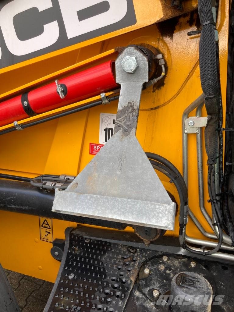 JCB 4 CX Pro Buldoexcavatoare
