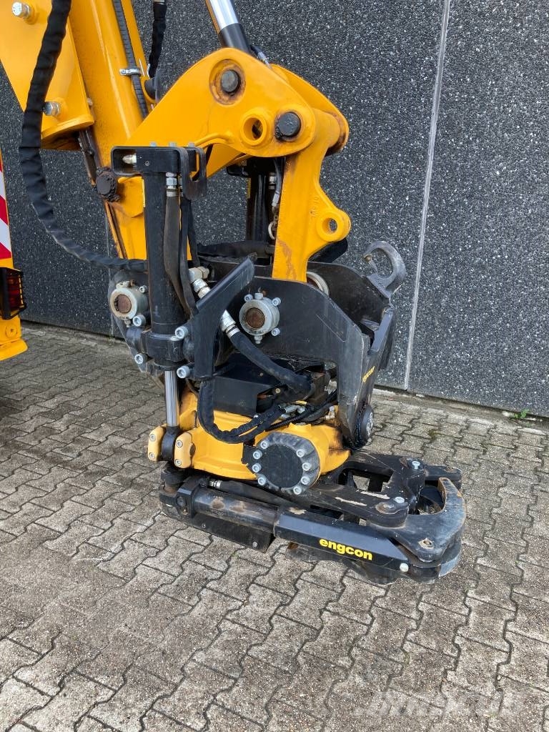 JCB 4 CX Pro Buldoexcavatoare