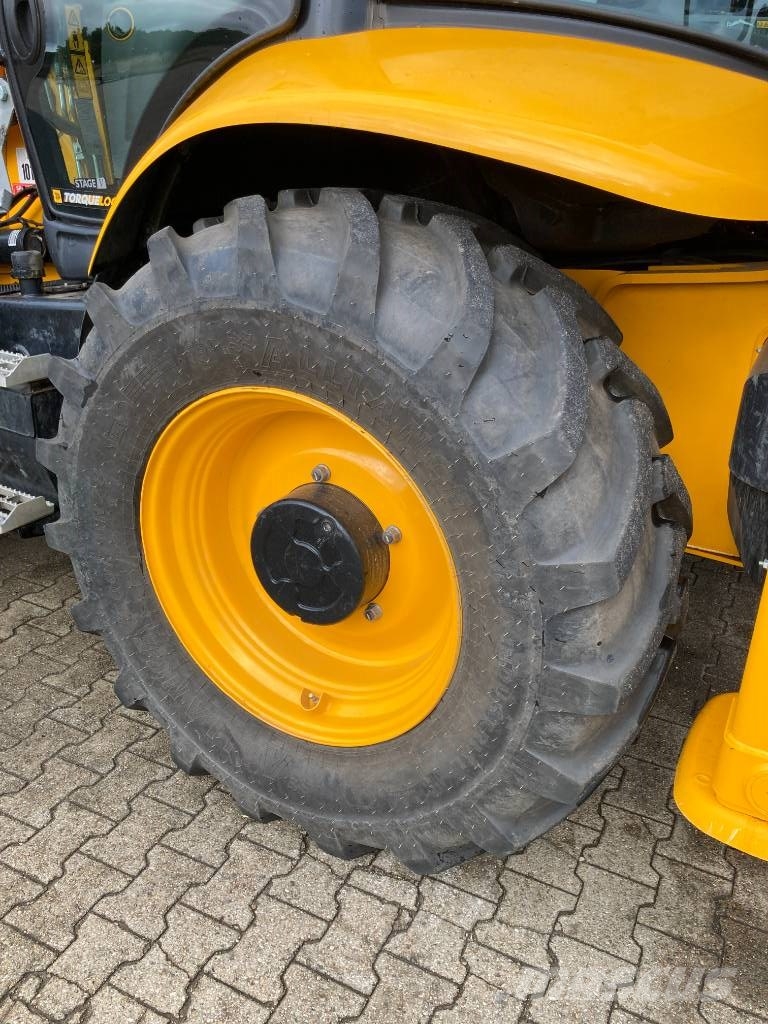 JCB 4 CX Pro Buldoexcavatoare