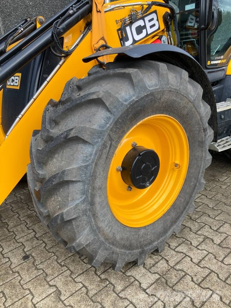 JCB 4 CX Pro Buldoexcavatoare
