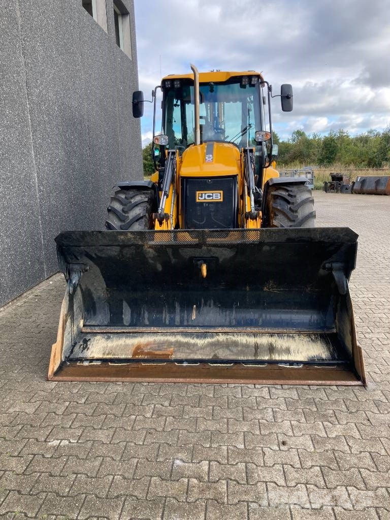 JCB 4 CX Pro Buldoexcavatoare