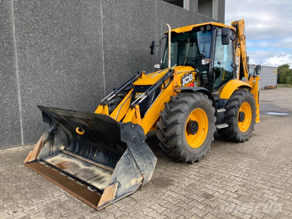 JCB 4 CX Pro Buldoexcavatoare