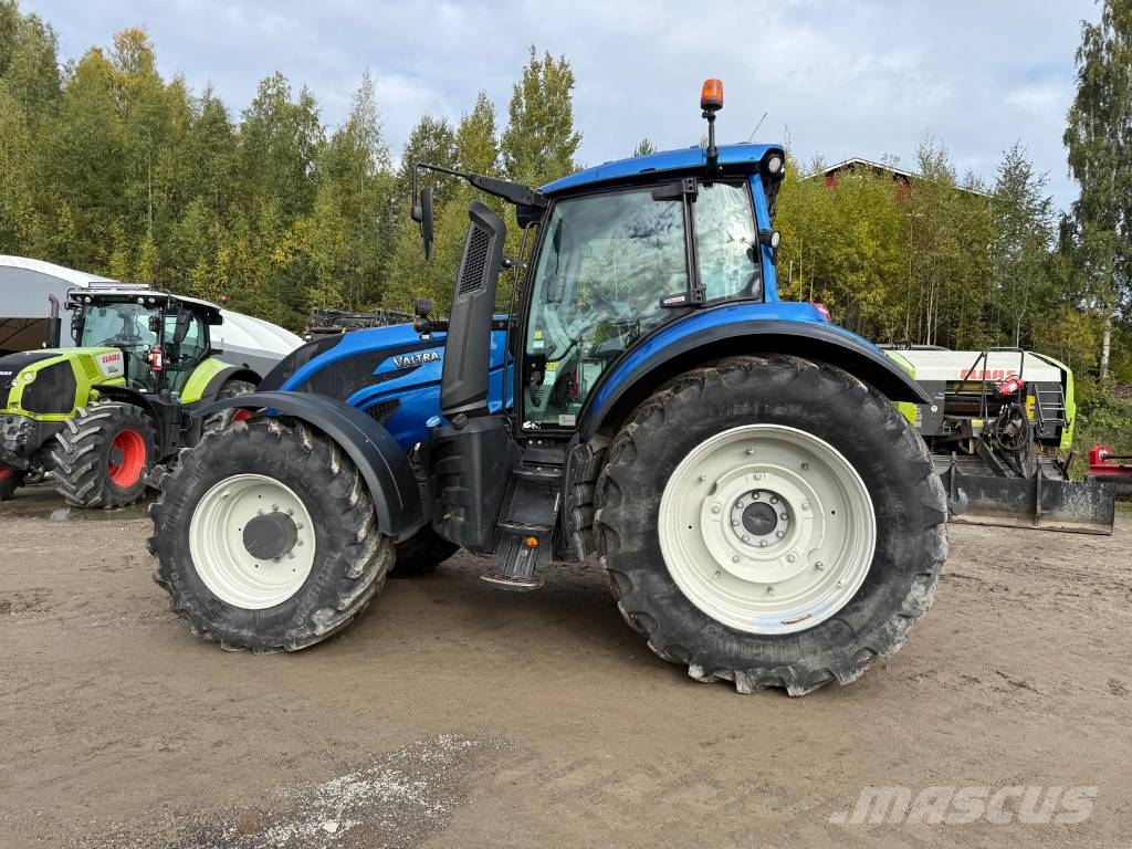 Valtra T 254 Versu Traktorji