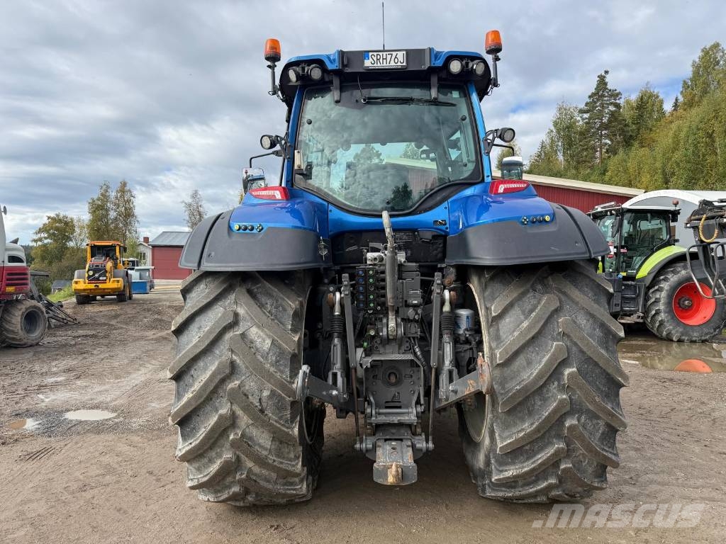 Valtra T 254 Versu Traktorji