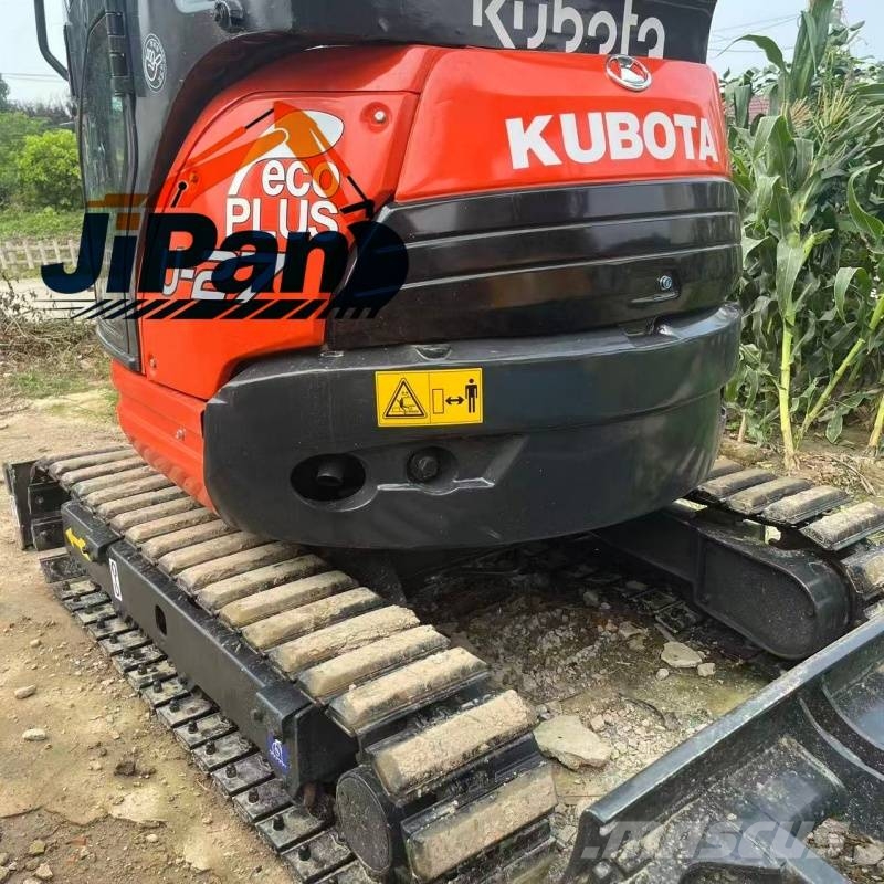 Kubota U 27 小型挖土機/掘鑿機<7t(小型挖掘機)