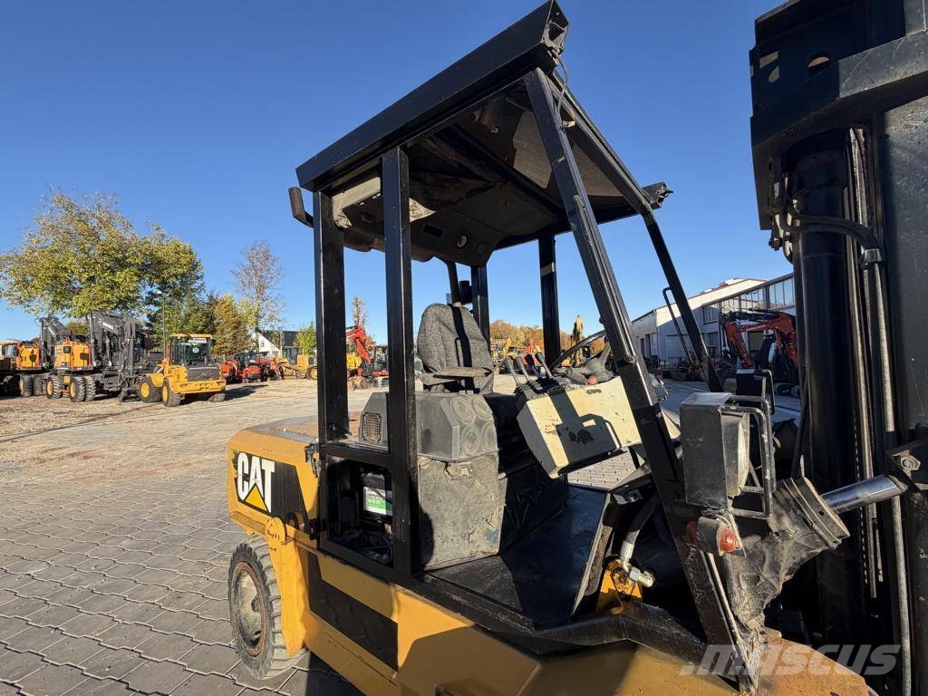 Heden 6450 شاحنات الديزل