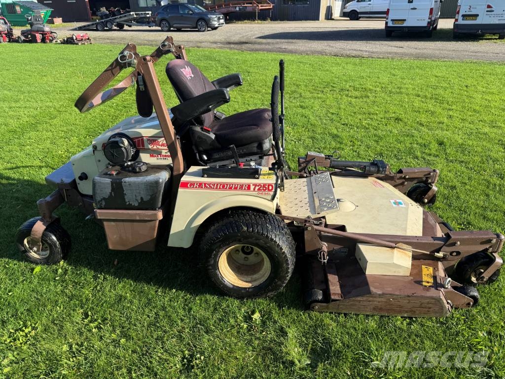 Grasshopper 725D m/ 61 " klippebord Nulla fordulósugarú fűnyírók