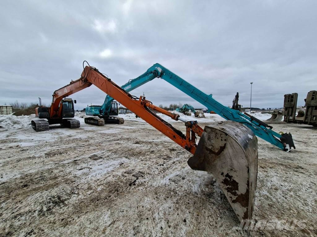 Hitachi ZX 210 LC-3 3D 18m Pelle longue portée