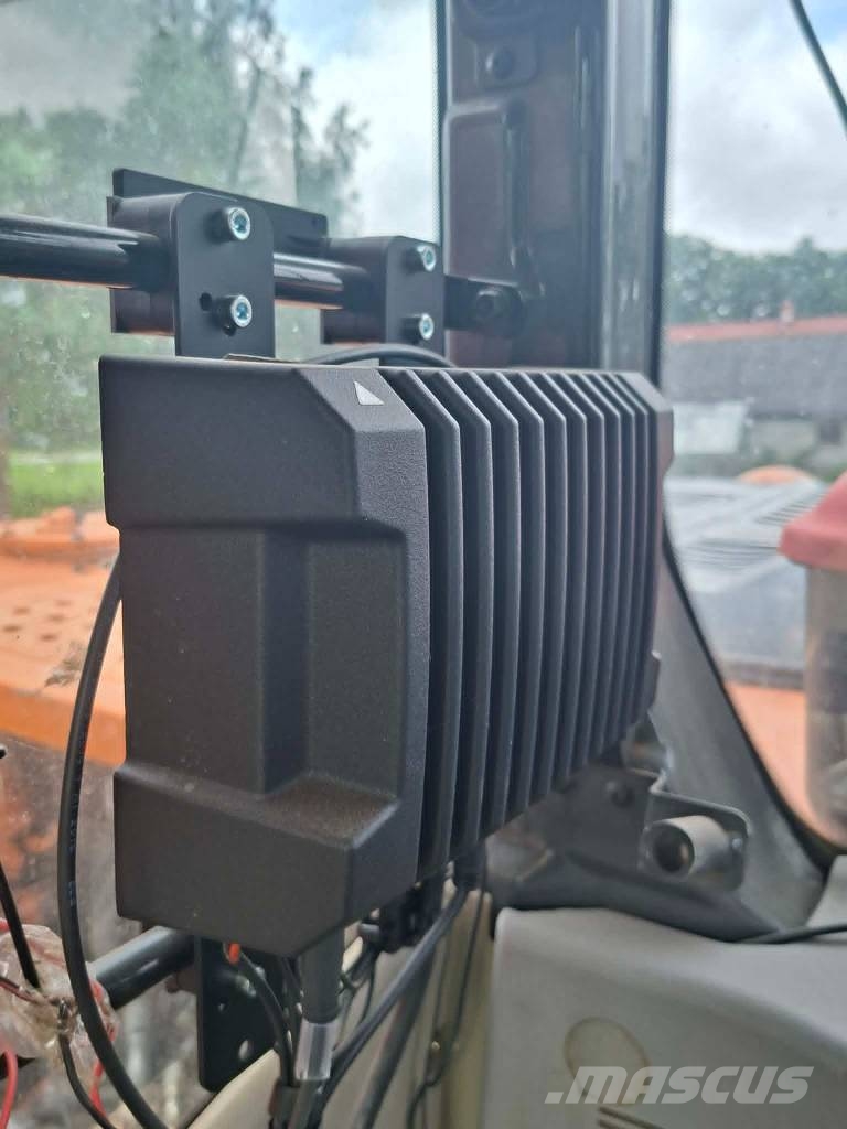 Hitachi ZX 210 LC-3 3D 18m Pelle longue portée