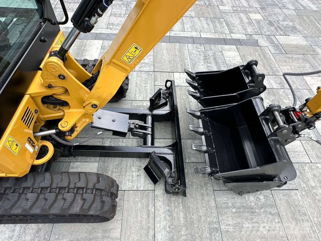 CAT 301.8 BRAND NEW حفارات صغيرة أقل من 7 طن (حفارات صغيرة)