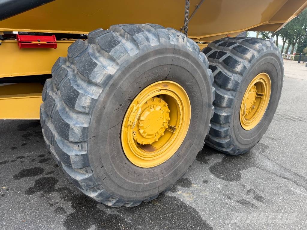 CAT 730 Knik dumptrucks