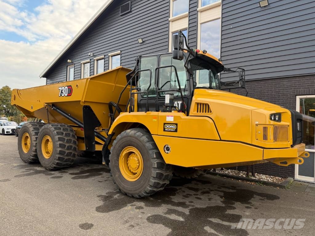 CAT 730 Knik dumptrucks