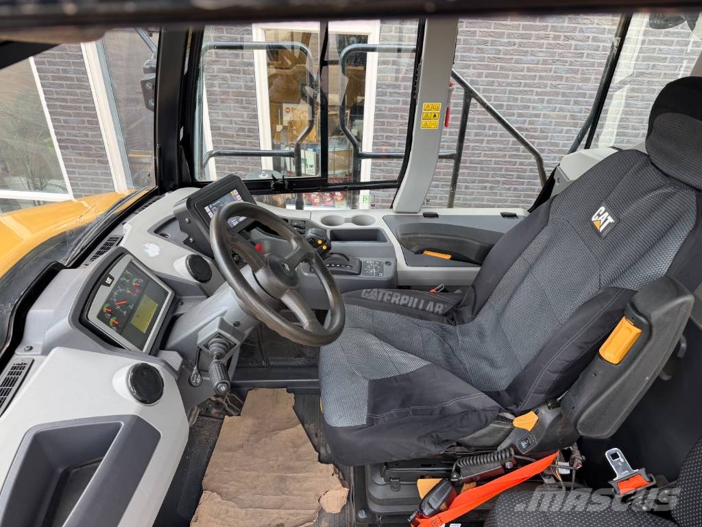 CAT 730 Knik dumptrucks