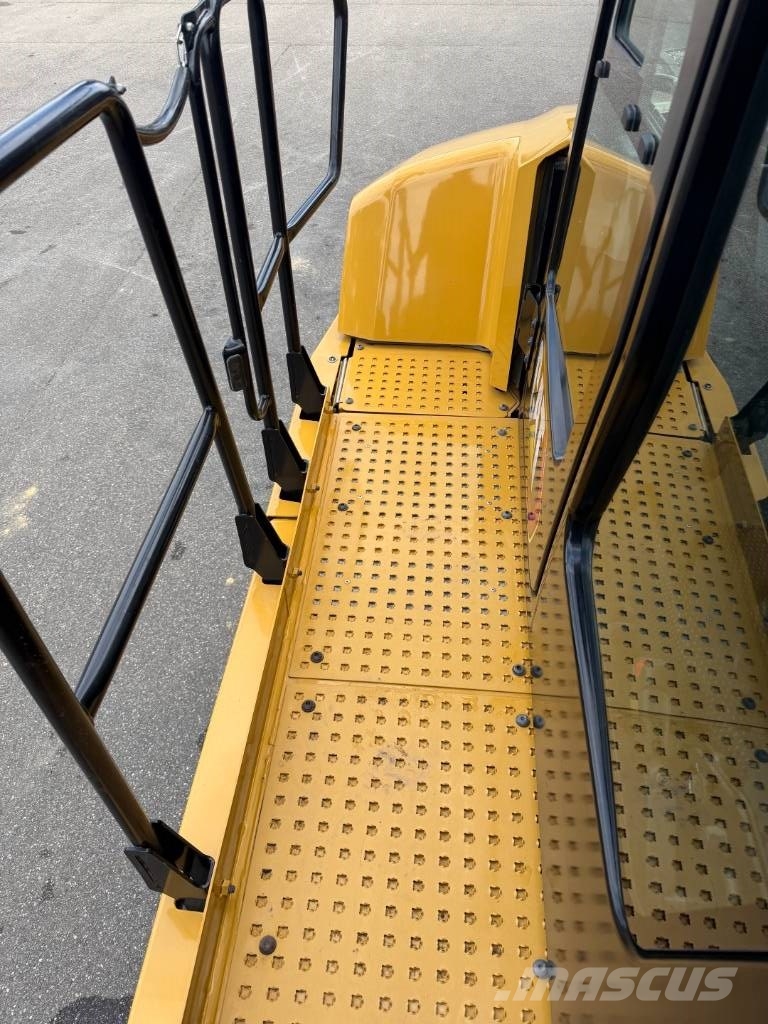 CAT 730 Knik dumptrucks