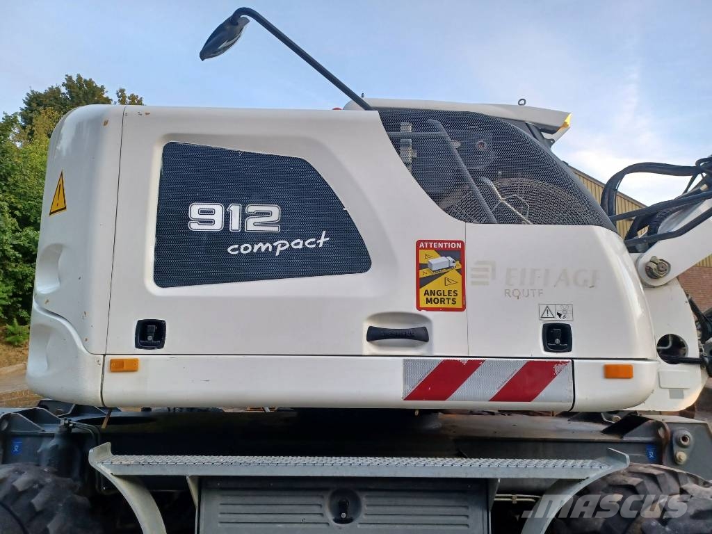 Liebherr A 912 Compact Litronic (4 buckets + forks) Wielgraafmachines