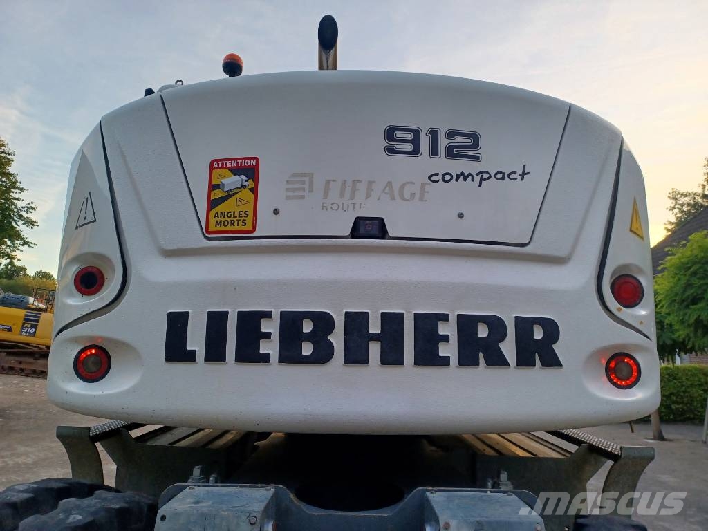 Liebherr A 912 Compact Litronic (4 buckets + forks) Wielgraafmachines
