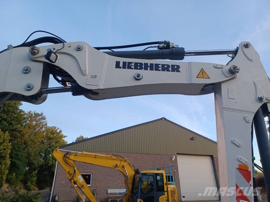 Liebherr A 912 Compact Litronic (4 buckets + forks) Wielgraafmachines