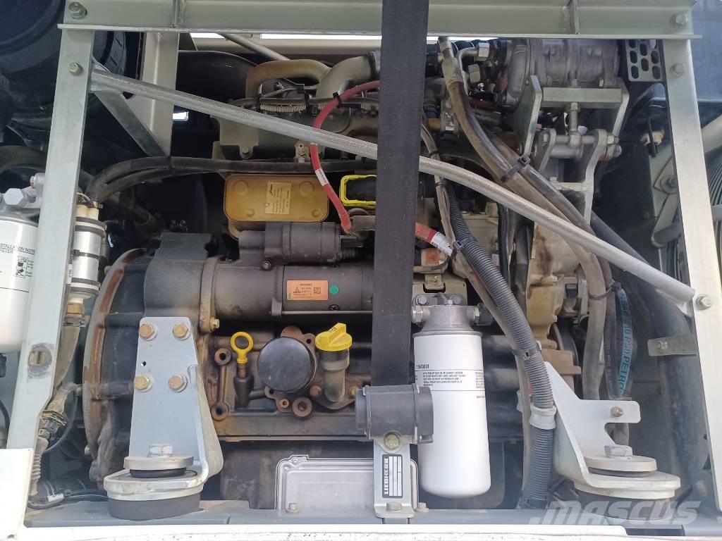 Liebherr A 912 Compact Litronic (4 buckets + forks) Wielgraafmachines