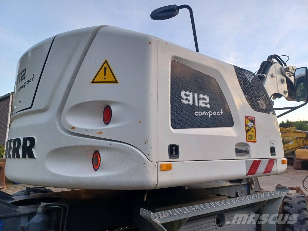 Liebherr A 912 Compact Litronic (4 buckets + forks) Wielgraafmachines