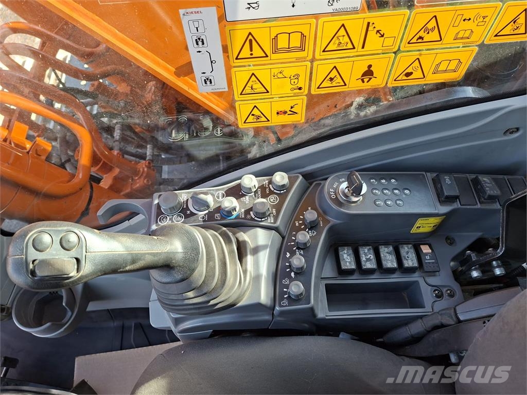 Hitachi ZX180LC-7 -STAGE 5- Escavadeiras de esteiras